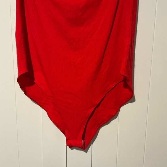 Mangopop Women’s Front Cutout Round Neck Red Bodysuit short Sleeve Size XXL - Picture 5 of 8